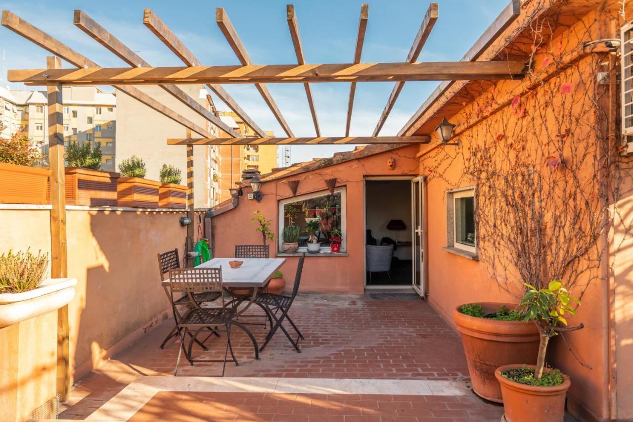 רומא Bright And Comfy Terraced Apartment In Trastevere מראה חיצוני תמונה